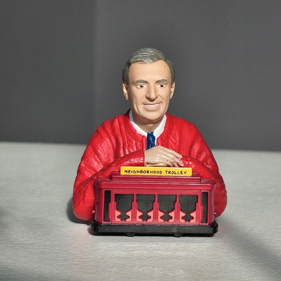 2019 Mister Rogers Talking Figurine 3.25" x 3", Fred Rogers - Picture 7 of 8